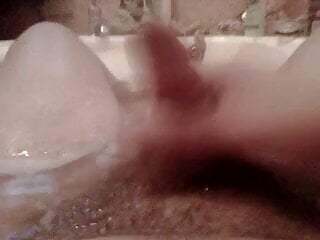 Me cumloads in bath