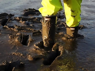 hunter boots in deep mud at the estuary ( 1080 x 1