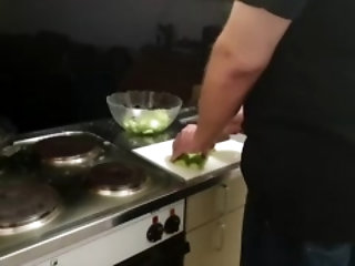 (m)essy power pissing 20 - preparing a salad
