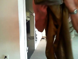wanking in bavarian short leather pants